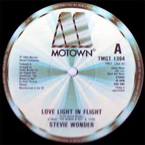 STEVIE WONDER / LOVE LIGHT IN  FLIGHT